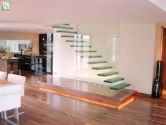 Modern-Minimalist-Glass-Stair-Design-01